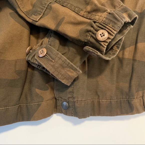 TNA | Camo Cargo Jacket - Picture 4 of 8